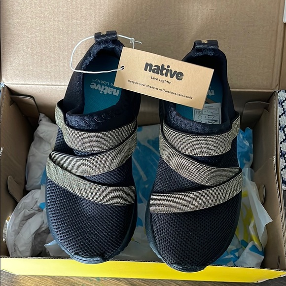 Native Shoes - Picture 4 of 4